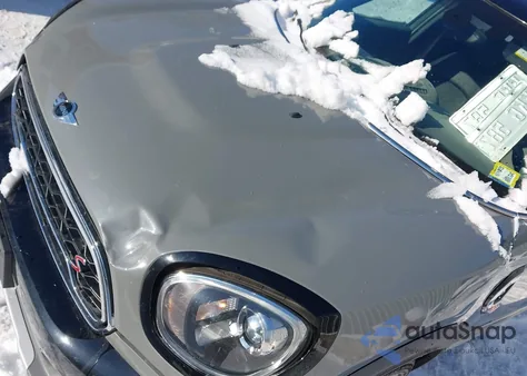 2018 Mini Countryman Cooper S z USA, uszkodzony, nr VIN WMZYT5C36J3E68797